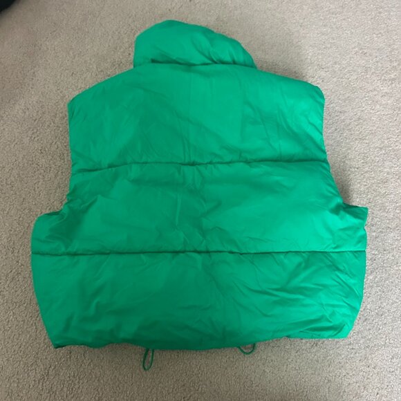 Green puffer vest - Picture 4 of 6